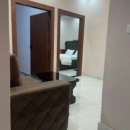 Hotel Nirmal Niwas Waranasi Zewnętrze zdjęcie