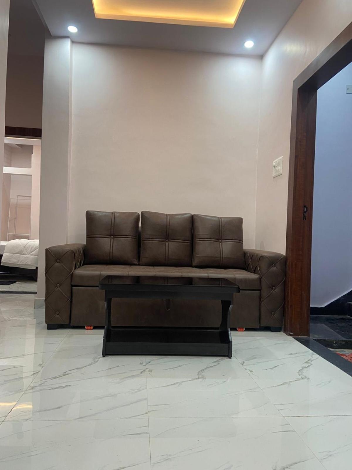 Hotel Nirmal Niwas Waranasi Zewnętrze zdjęcie